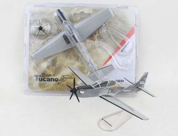 Super Tucano Embraer Defense & Security blisterpack LUPA010