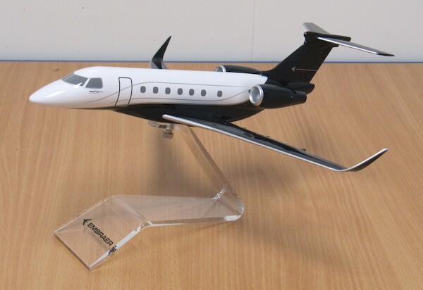 Embraer Praetor 600 Embraer House Colors LUPA071