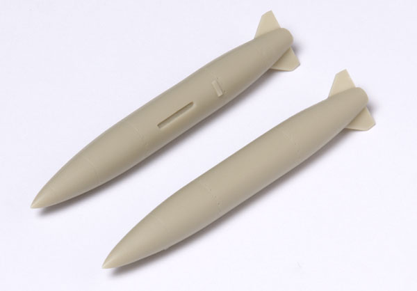 SAAB 35 Draken fuel tanks x2 (Hasegawa)  K4804