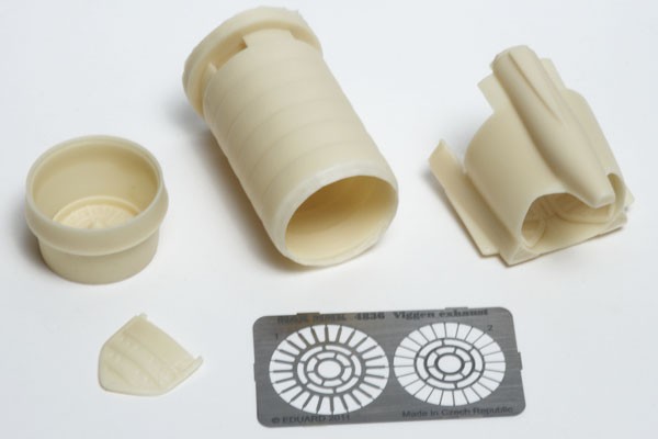 SAAB 37 Viggen engine and tail (ESCI/Airfix) K4836