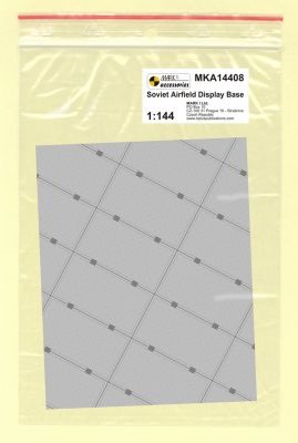 Soviet Airfield display base - Oblong interlocking slabs  MKA14408