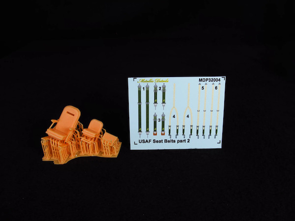 B26 Marauder seats (2x) MDR3254