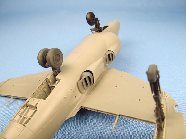 Hawker Harrier GR1/GR3 Landing gear with Wheels (Kinetic) MDR48124