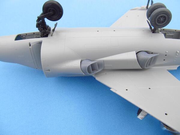 Hawker Harrier GR1/GR3 Swiveling Nozzles MDR48135