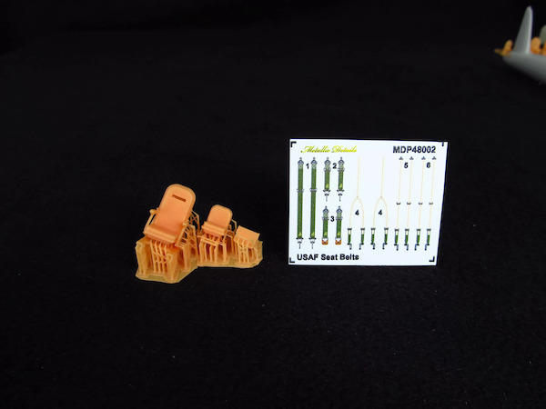 B26 Marauder seats (2x) MDR48265