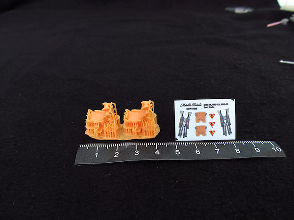 KM-1M Ejection seats (2x) MDR7297