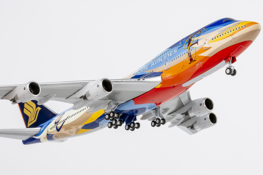 NG Models 04011 Boeing 747-400 Singapore Airlines 