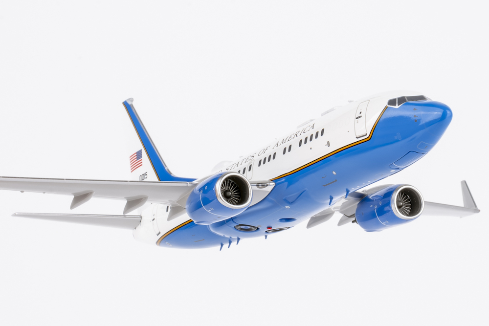 NG Models 05016 Boeing 737-700BBJ C-40B US Air Force 01-0015