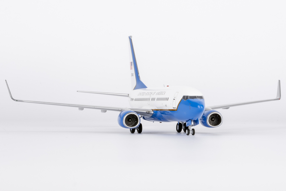 737-700 1/200 c-40b インフライト　エアフォース C-40B/C > Air Force > Fact Sheet Display