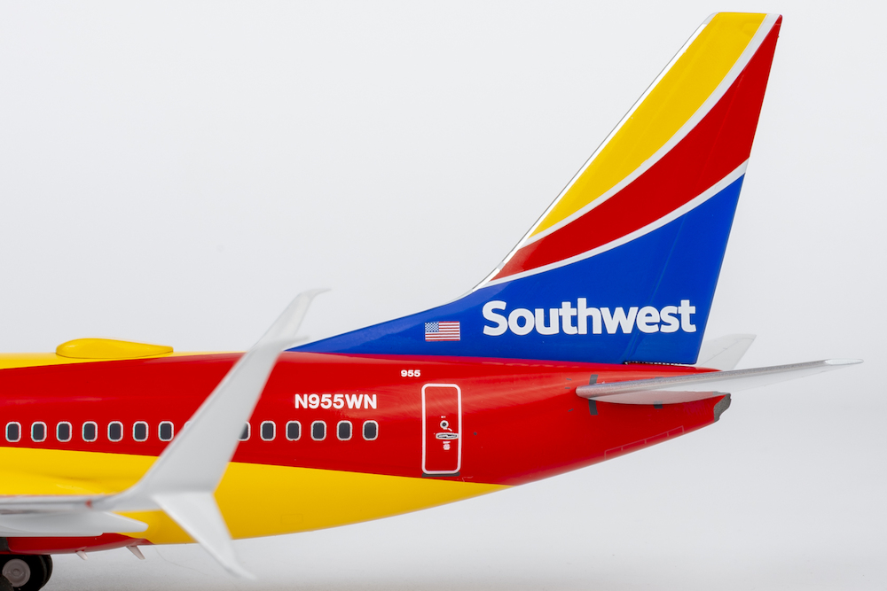 NG Models 05029 Boeing 737-700 Southwest Airlines 