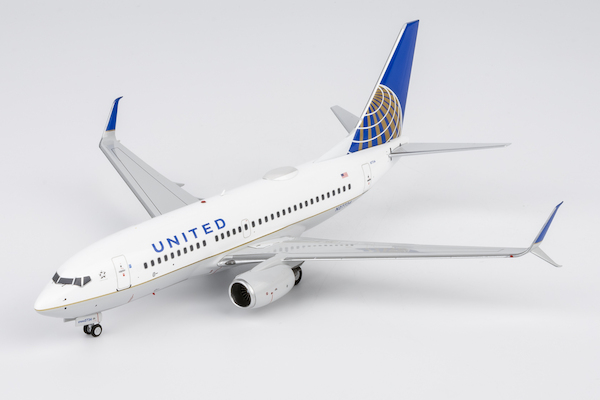 Boeing 737-700 United Airlines "CO-UA merged livery" N27734  05035