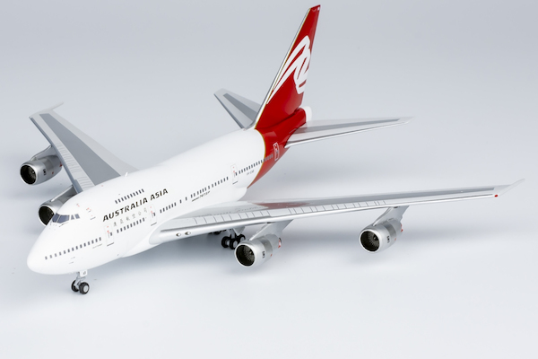 Boeing 747SP Australia Asia VH-EAB "City of Traralgon" 07036