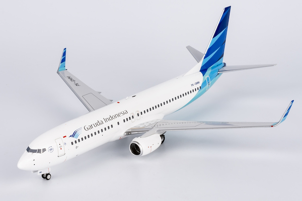 Boeing 737-800 Garuda Indonesia PK-GMM  08021