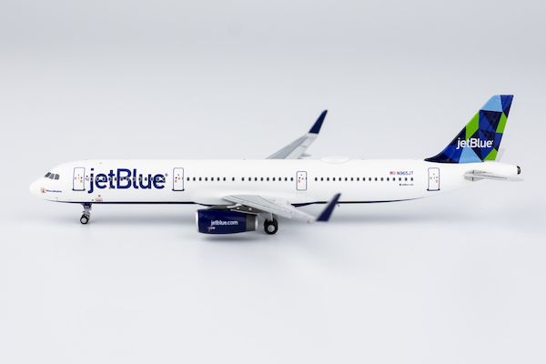 Airbus A321-200 JetBlue Airways N965JT Prism tail; the 1st US-built A321 13035