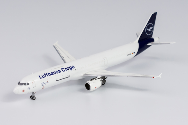 Airbus A321-200P2F Lufthansa Cargo D-AEUC 13038