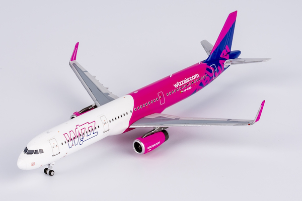 Airbus A321 Wizz Air Abu Dhabi A6-WAD  13118