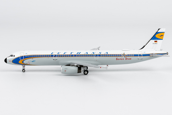 Airbus A321-200 Lufthansa D-AISZ Super Star heritage livery; Luxurious packaging 13159