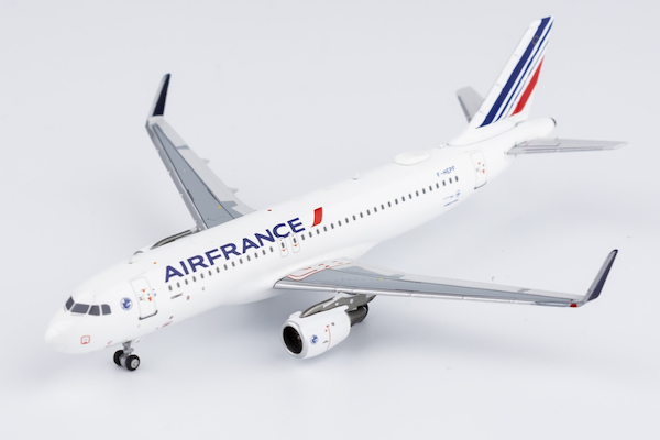 Airbus A320-200/w Air France F-HEPF (revised modern livery) 15005