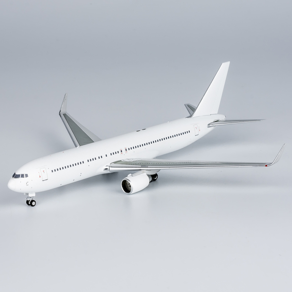 Boeing 767-300ER Blank CF6 engines 17000