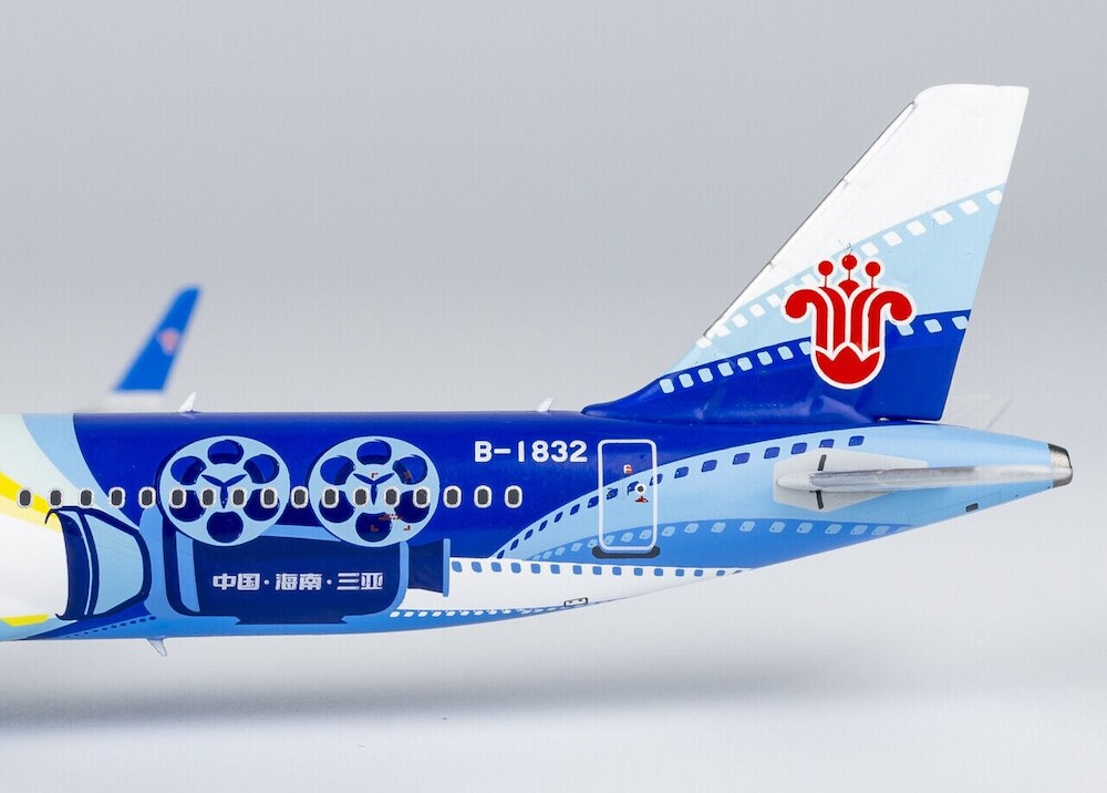 NG Models 24011 Airbus A321-200 China Southern Airlines 