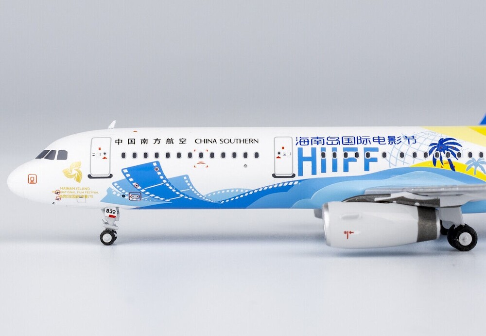 NG Models 24011 Airbus A321-200 China Southern Airlines 
