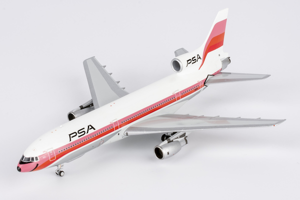 Lockheed L1011-1 PSA Pacific Southwest Airlines N10114 with extra underbody fairing 31038