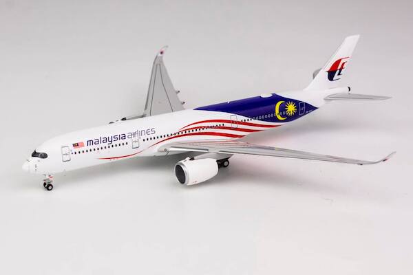 Airbus A350-900 Malaysia Airlines 9M-MAG Malaysia Negaraku c/s 39002