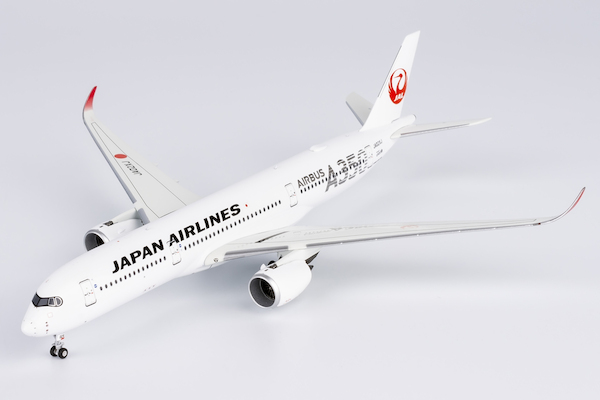 Airbus A350-900 JAL Japan Airlines silver "AIRBUS A350" titles JA02XJ 39096