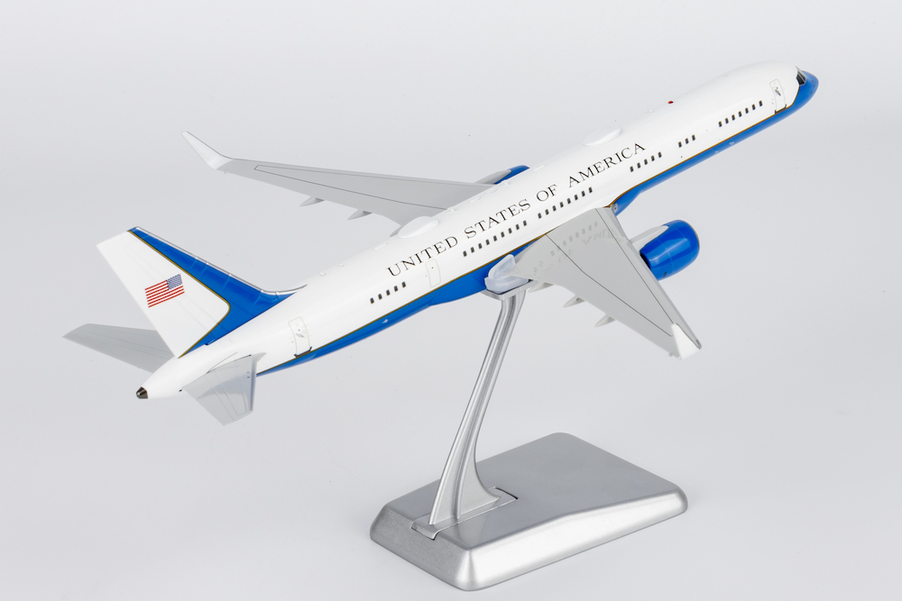 NG Models 42042 Boeing 757-200 (C-32A) United States of America U