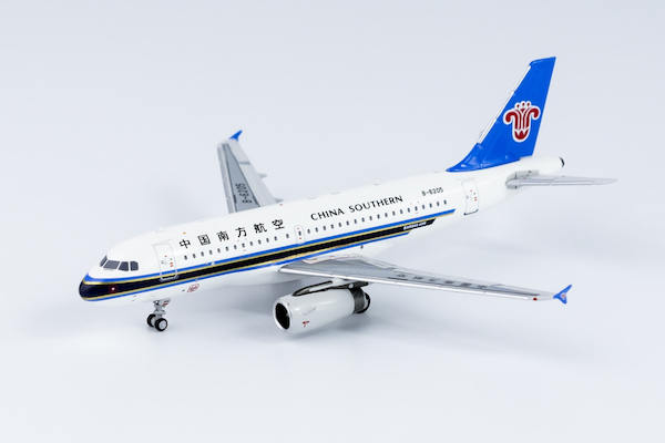 Airbus A319  China Southern Airlines B-6205  49005