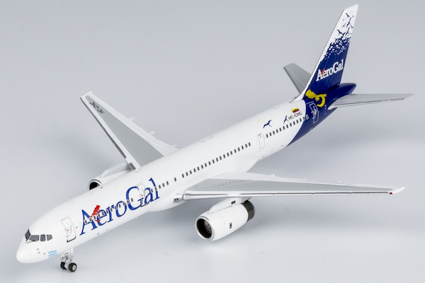 Boeing 757-200 AeroGal Aerolíneas Galápagos HC-CHC 53203