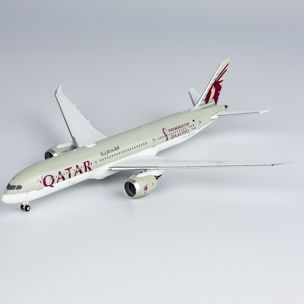 Boeing 787-9 Dreamliner Qatar Airways "FIFA World Cup Qatar 2022" A7-BHC  55098