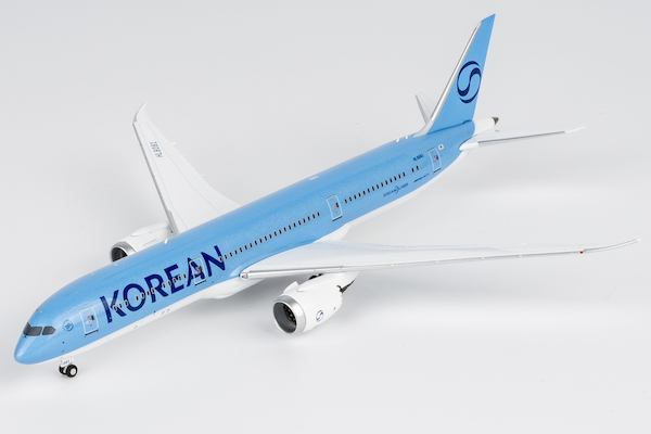 Boeing 787-9 Dreamliner Korean Air "Korean Air's first 787-9 in 2025's livery" HL8081  55147