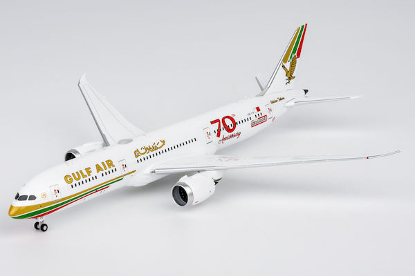 Boeing 787-9 Dreamliner Gulf Air A9C-FG 1976 retro cs, "70 Years" sticker  55157
