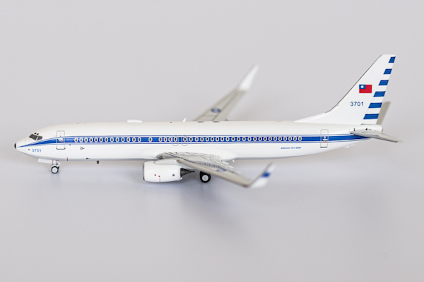Boeing 737-800 Taiwan Air Force 3701 58065