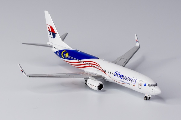 Boeing 737-800 Malaysia Airlines 9M-MXC oneworld in Negaraku colors 58112