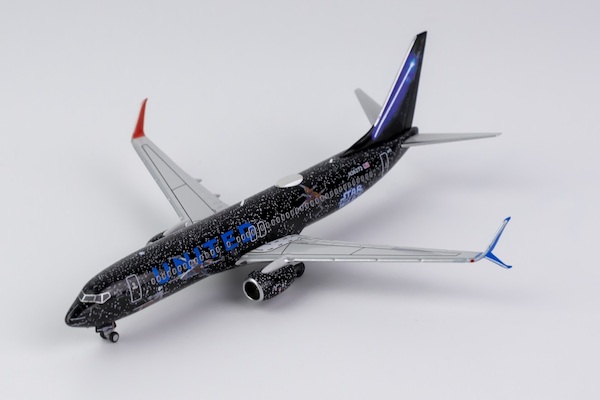 Boeing 737-800  United Airlines Star Wars N36272 star wars  58133