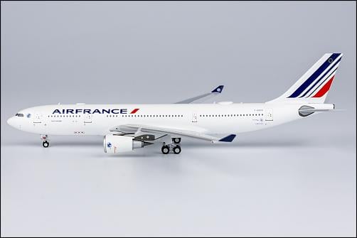 Airbus A330-200 Air France "Saint-Nazaire" F-GZCG 61059