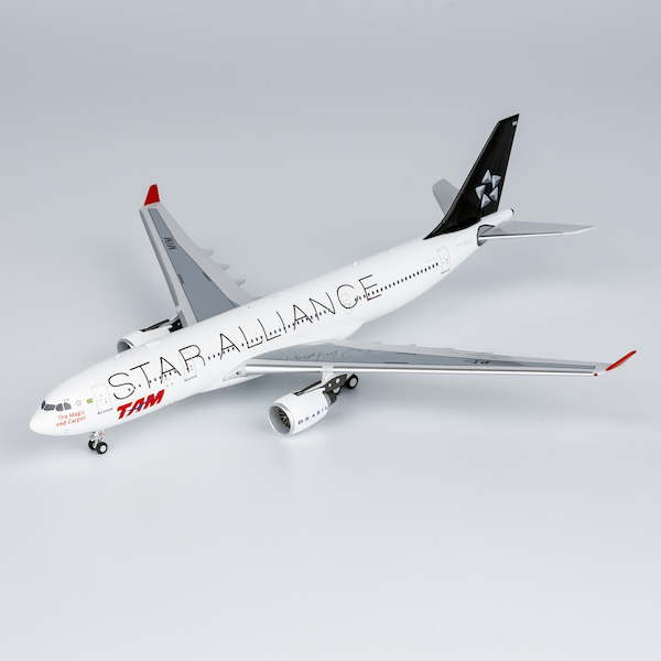 Airbus A330-200 TAM Linhas Aéreas Star Alliance SU-GCK  61087