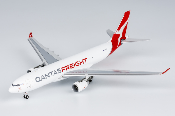 Airbus A330-200P2F Qantas Freight VH-EBE 61091