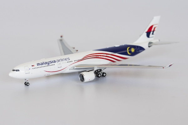 Airbus A330-300 Malaysia Airlines "Malaysia Negaraku" 9M-MTJ  62015