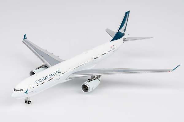 Airbus A330-300 Cathay Pacific Airways B-LAN  62082