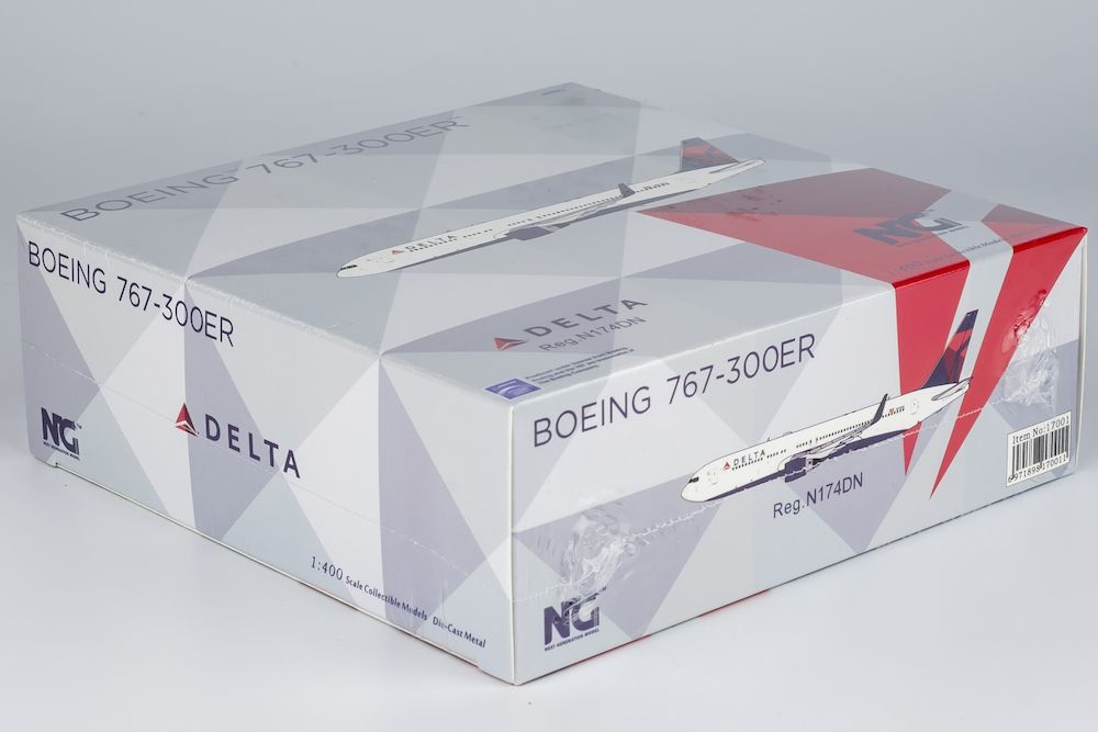 agenono出品 Boeing 767 Air Do® PlaneTags - JA98AD – MotoArt PlaneTags