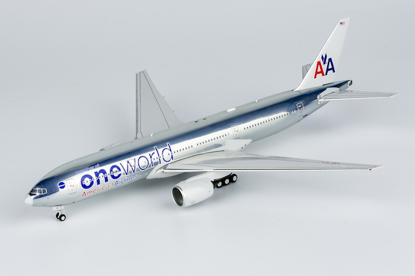 Boeing 777-200ER American Airlines "oneworld" N791AN polished 72048