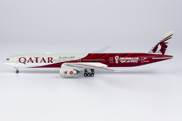 Boeing 777-300ER Qatar Airways "FIFA World Cup Qatar 2022" A7-BEB 73028