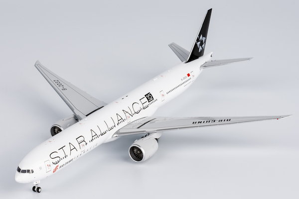 Boeing 777-300ER Air China Star Alliance B-2032 with 15 years anniversary sticker 73062