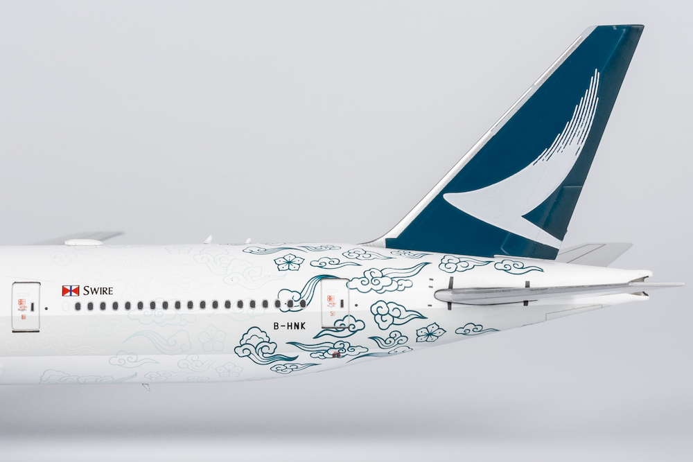 NG Models 73071 Boeing 777-300ER Cathay Pacific 