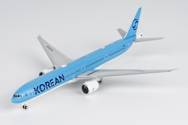 Boeing 777-300ER Korean Air "Korean Air's first 777-300ER in 2025's livery" HL8008  73079