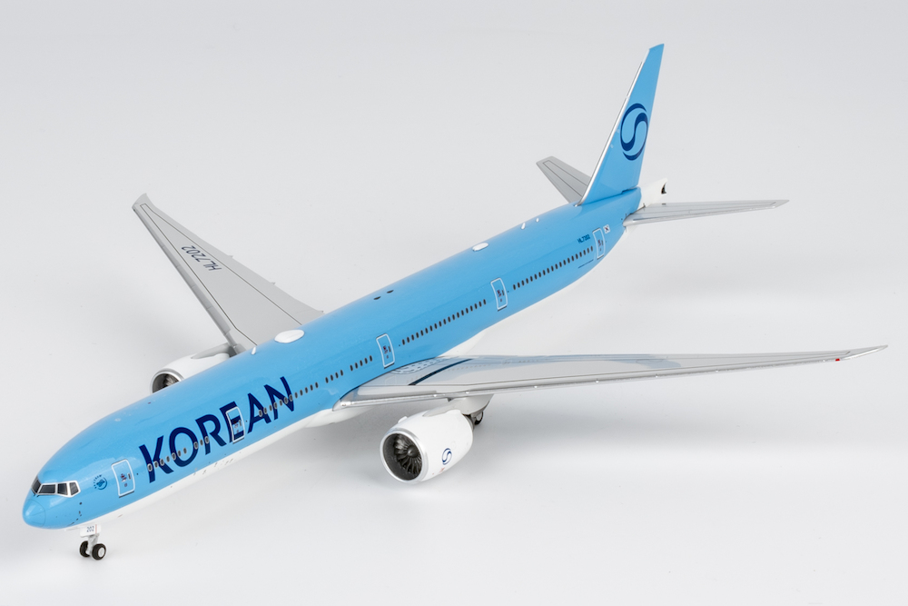 NG Models 73081 Boeing 777-300ER Korean Air HL7202