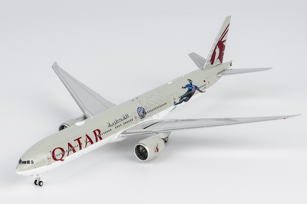 Boeing 777-300ER Qatar Airways "Paris Saint Germain" A7-BEK  73085